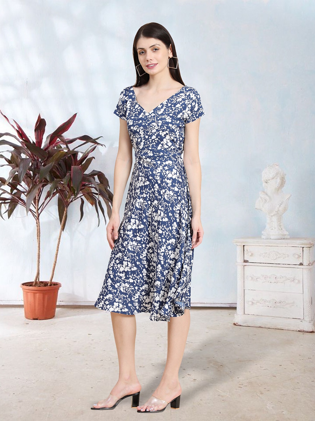 

BAESD Floral Printed V-Neck Fit & Flare Midi Dress, Blue