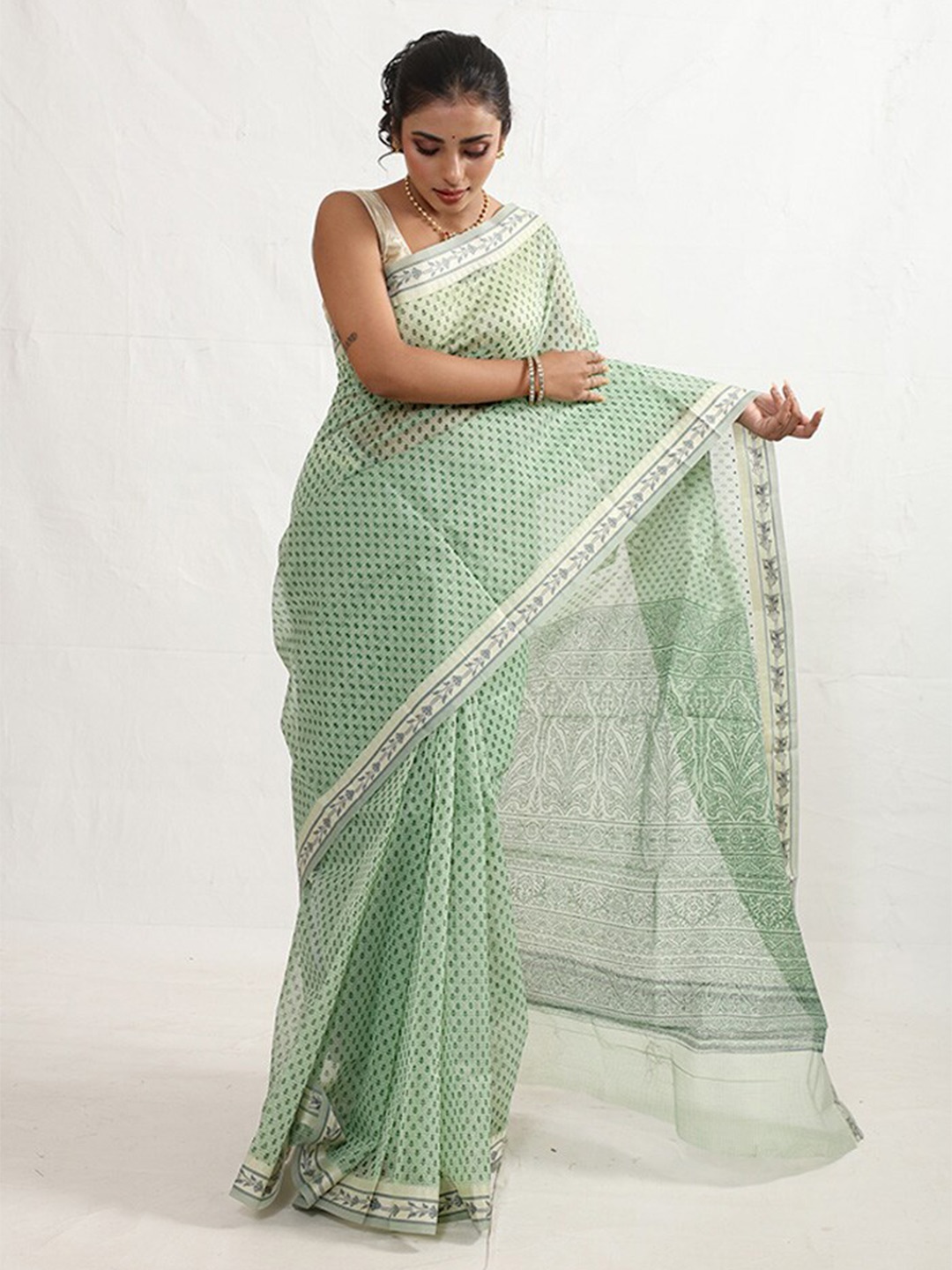 

AllSilks Ethnic Motif Printed Pure Cotton Saree, Green