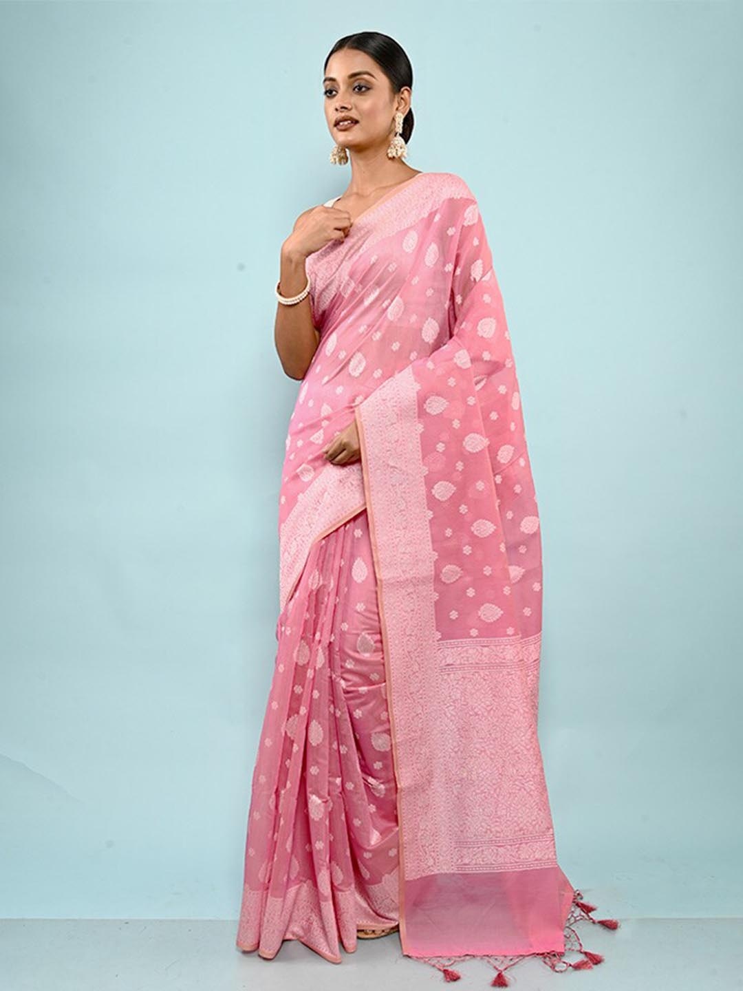 

AllSilks Pink and SilverToned Pure Cotton Saree With Blouse Piece