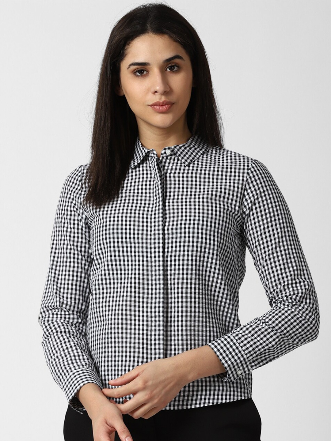 

Van Heusen Woman Gingham Checked Spread Collar Pure Cotton Casual Shirt, Black