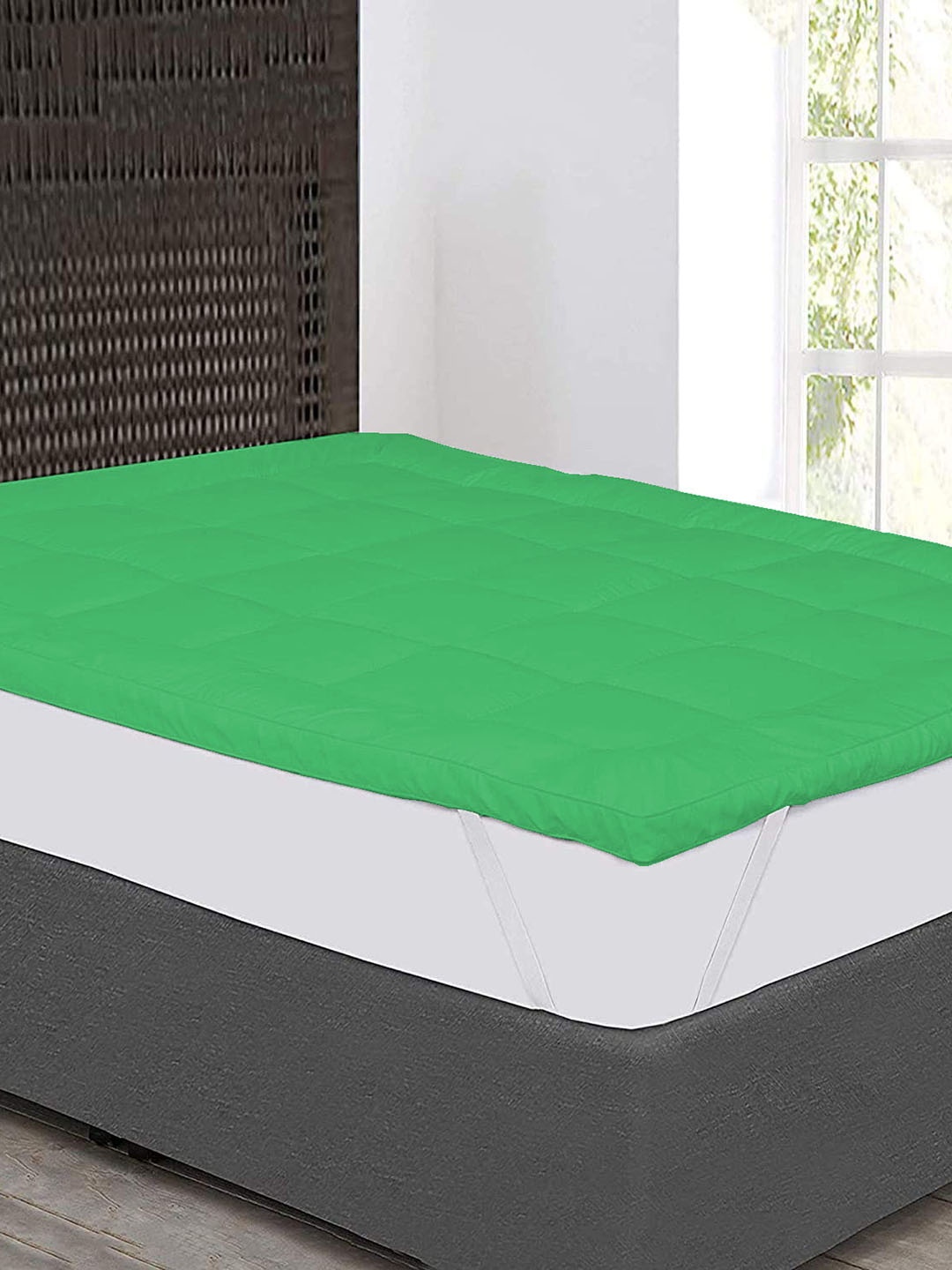 

Jaipur Linen Green Quilted Breathable Mattress Protector