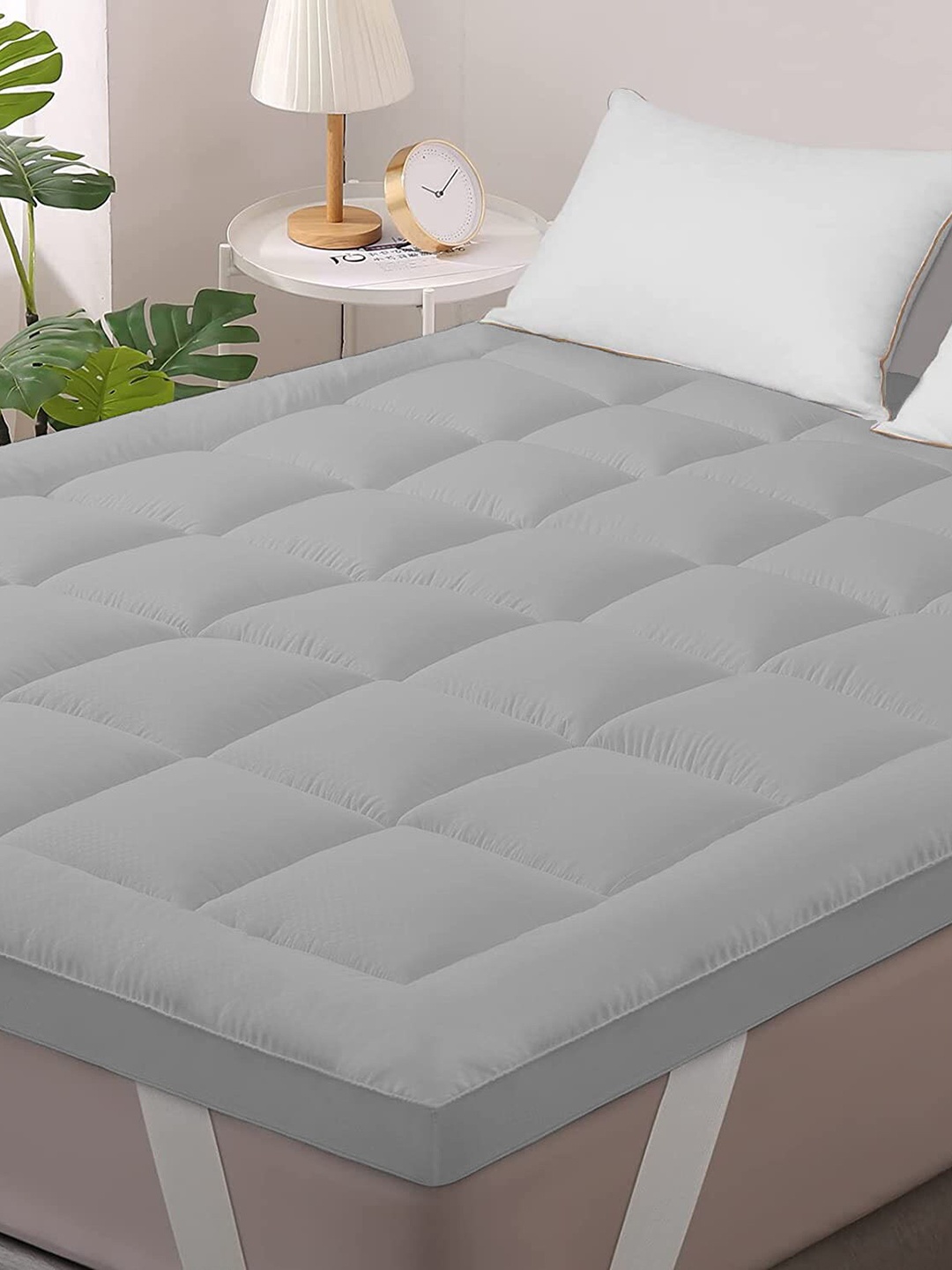 

Jaipur Linen Grey Melange Quilted Breathable Mattress Protector