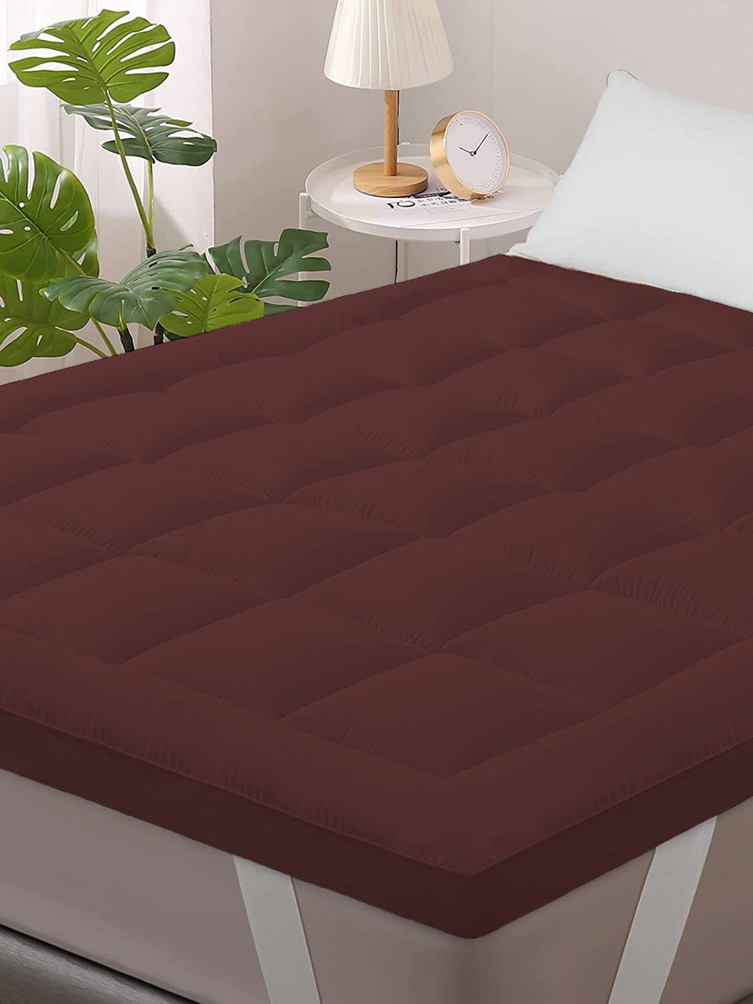 

Jaipur Linen Maroon Quilted Breathable Mattress Protector