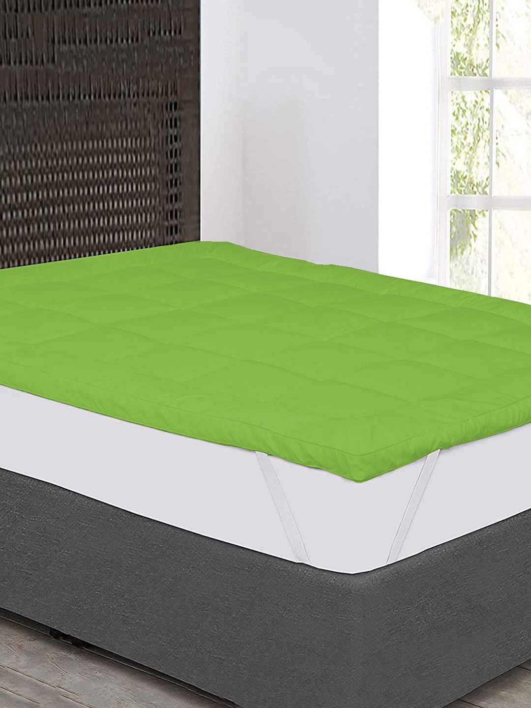 

Jaipur Linen Fluorescent Green Quilted Super Soft 300 GSM Cotton Mattress Protector