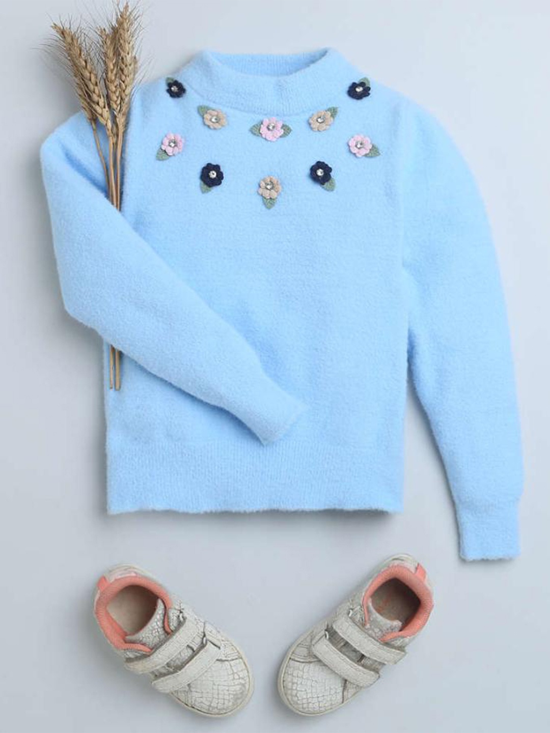 

Tiny Girl Floral Embroidered Pullover, Blue