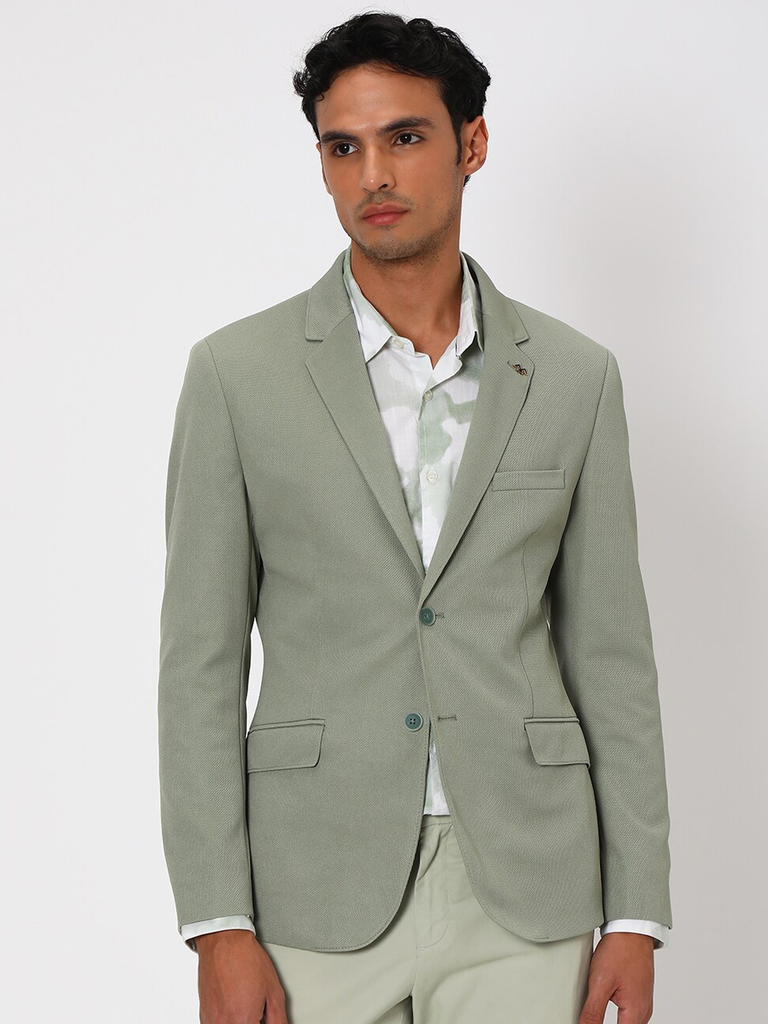 

Mufti Notched Lapel Slim Fit Single Breasted Blazers, Green