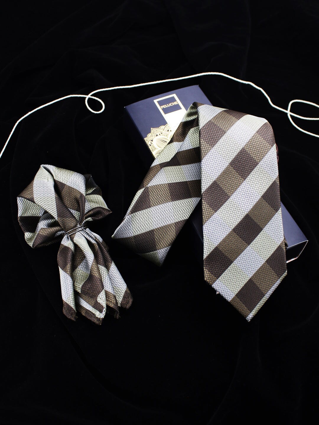 

Peluche Men Checkered Neck Tie & Pocket Square Set, Brown