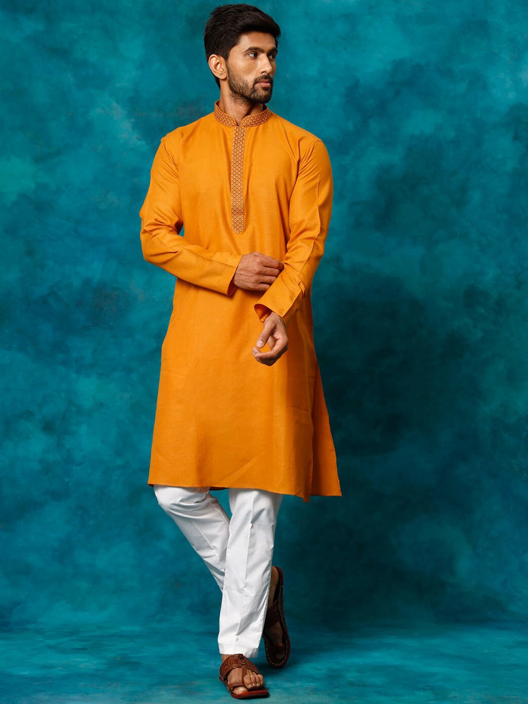 

VASTRAMAY Yoke Design Kurta with Trousers, Mustard