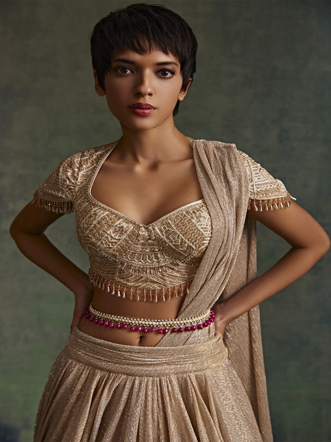 

Tarun Tahiliani Artificial Beads Metal Waist Chain, Off white