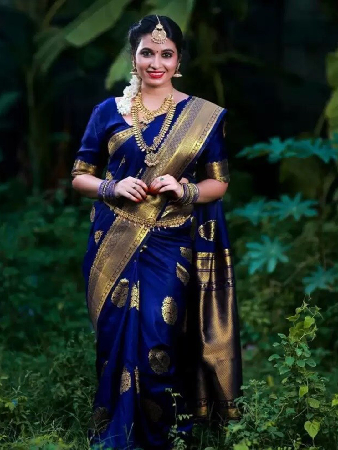 

TIEXA Ethnic Motifs Pure Silk Ready to Wear Banarasi Saree, Navy blue