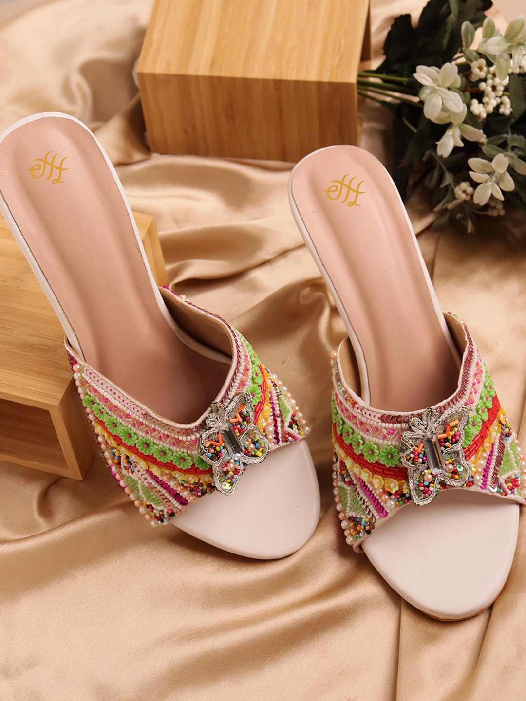 

House of Pataudi Open Toe Ethnic Embellished Slim Heels, White