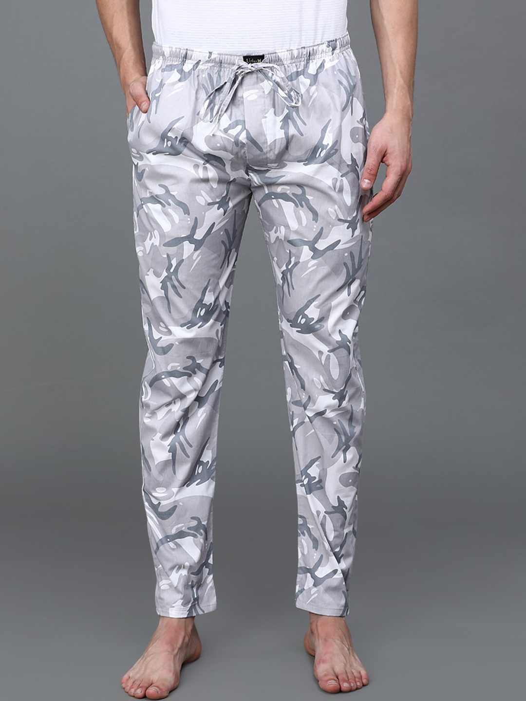 

Urban Dog Men Abstract Printed Pure Cotton Lounge Pant, Grey