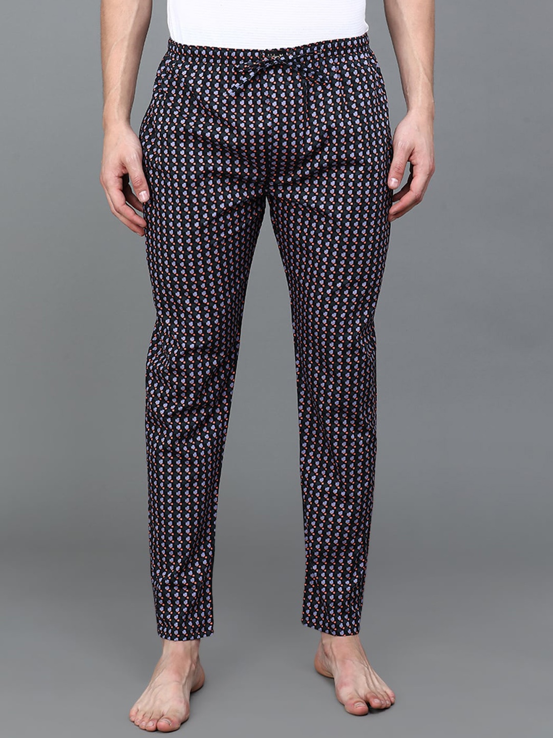 

Urban Dog Men Geometric Printed Pure Cotton Lounge Pant, Black