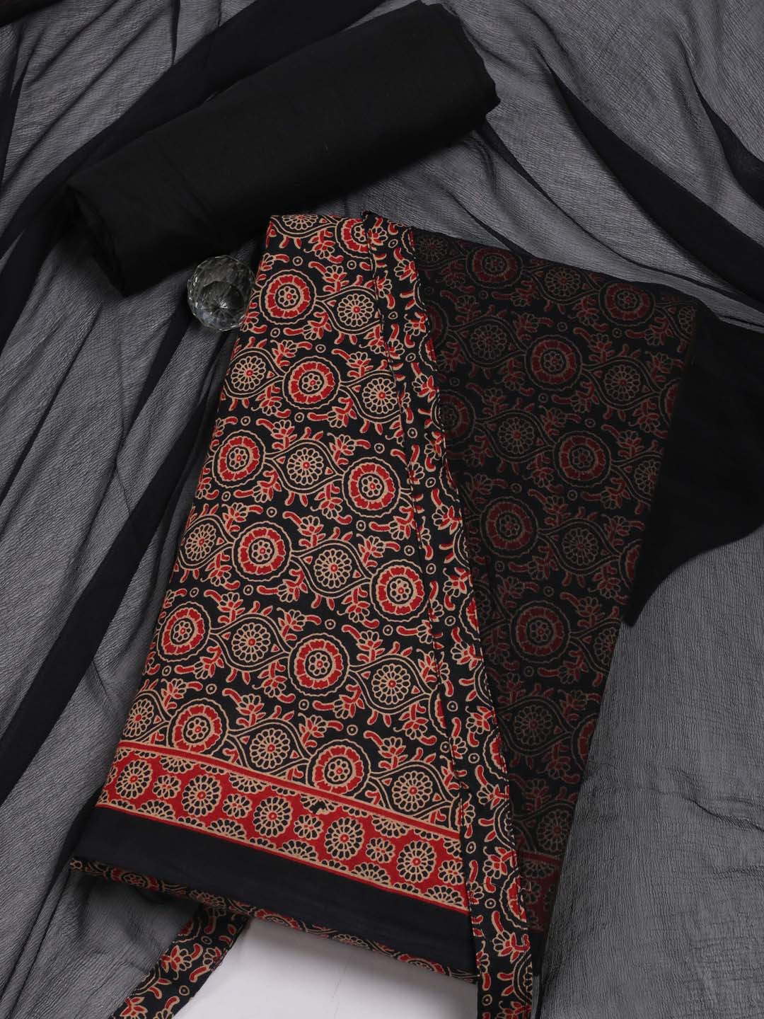 

Meena Bazaar Floral Printed Pure Cotton Unstitched Dress Material, Black