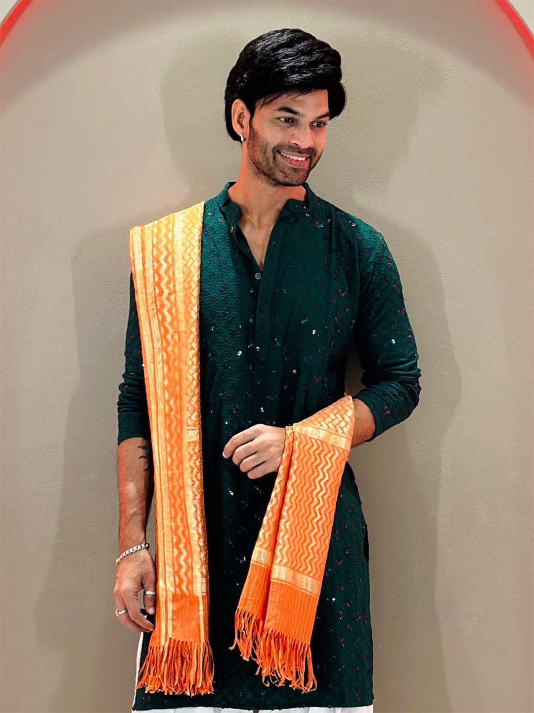

Dupatta Bazaar Men Chevron Woven Design Dupatta, Orange