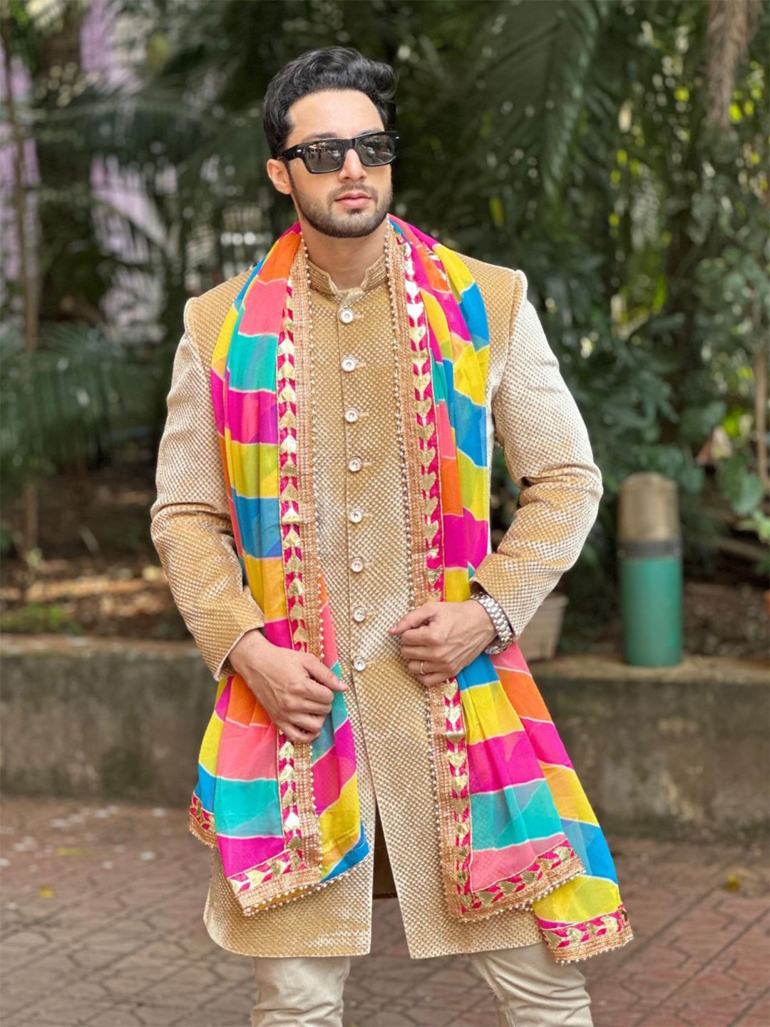 

Dupatta Bazaar Striped Dupatta with Gotta Patti, Pink
