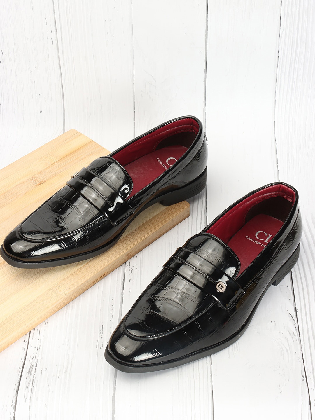 

Carlton London Men Textured Lightweight Slip-On Shoes, Black