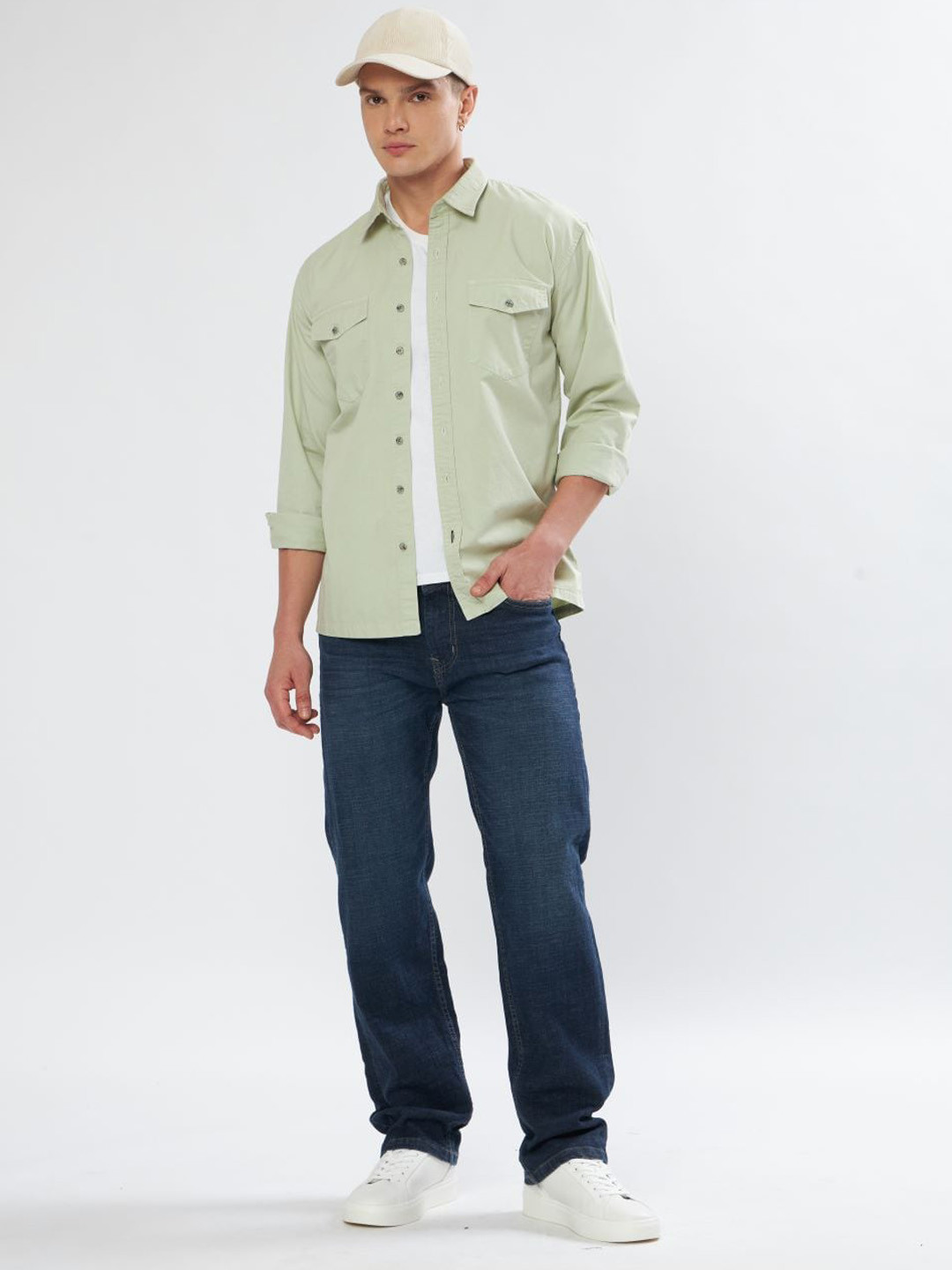 

UNITED DENIM Men Mid-Rise Straight Fit Light Fade Stretchable Cotton Jeans, Blue