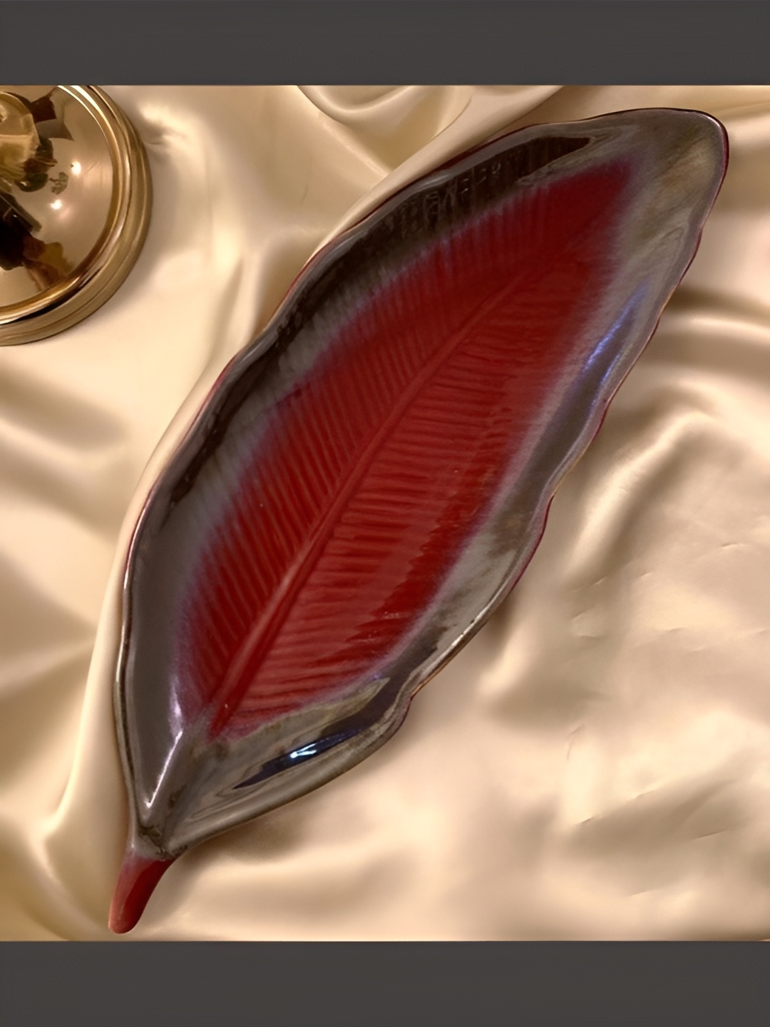 

Frizka Red Ceramic Serving Leaf Platter