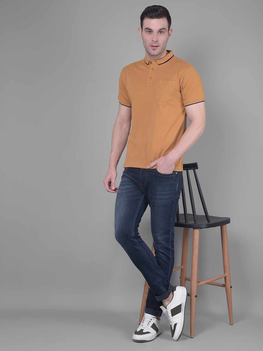 

Crimsoune Club Polo Collar Slim Fit T-shirt, Mustard