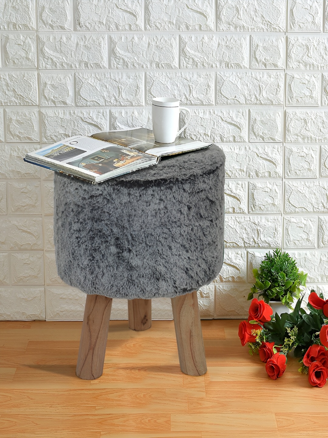 

COMFIDELITAS Grey Round Shaped Foot Stool Ottoman