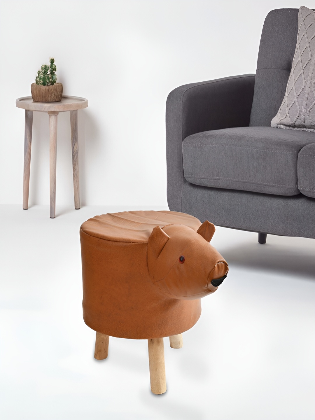 

COMFIDELITAS Brown Pig Shaped Stool Ottoman