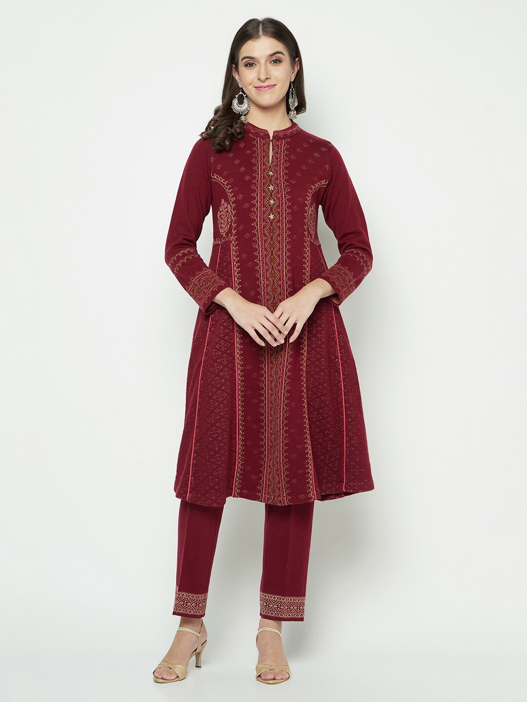 

Knitstudio Ethnic Motifs Printed Acrylic Kurta with Trousers, Maroon