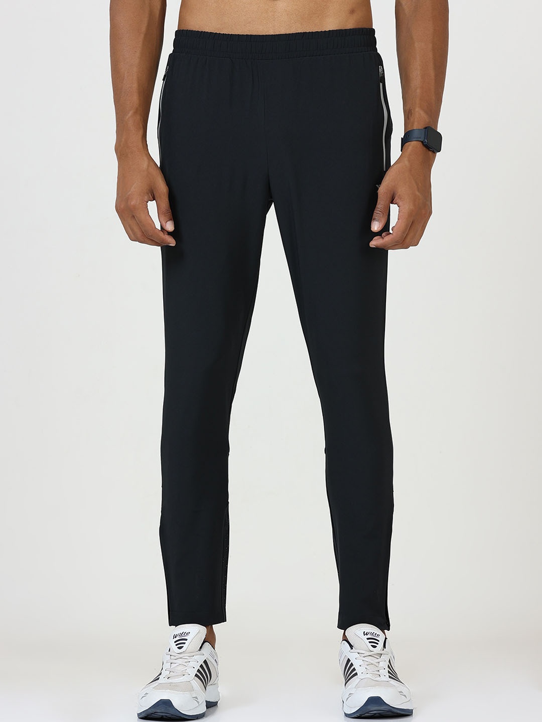 

JOLGER Men Solid Rapid-Dry Mid-Rise Sports Track Pants, Black