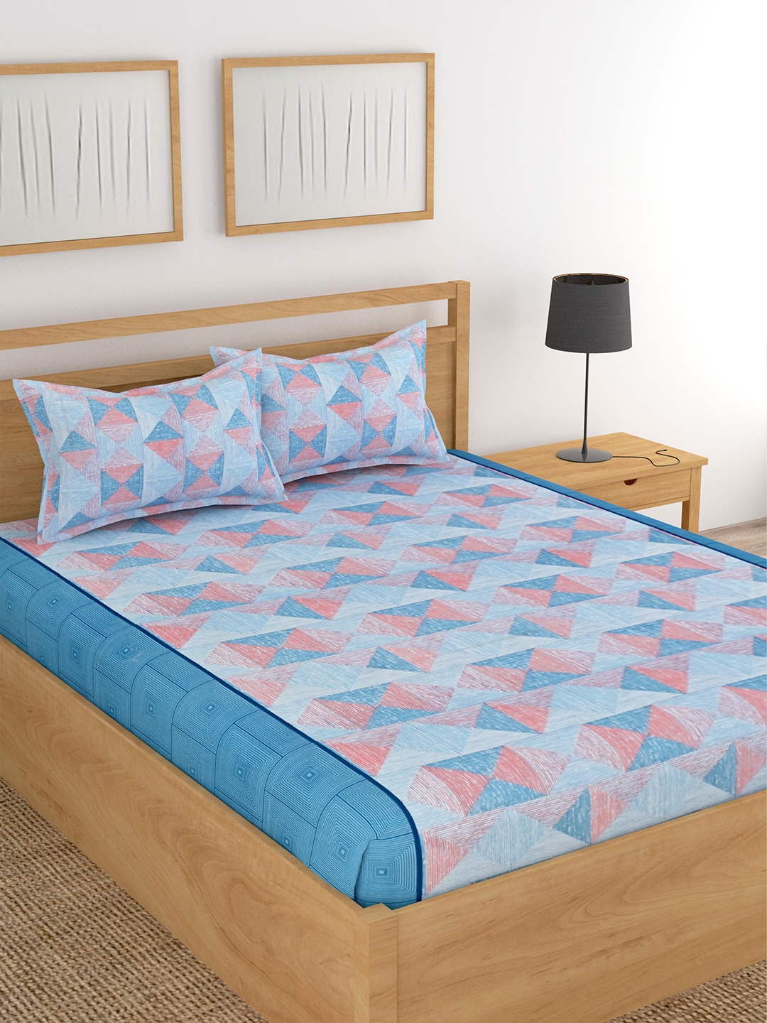 

Lali Prints Blue Floral 180 TC King Bedsheet Set
