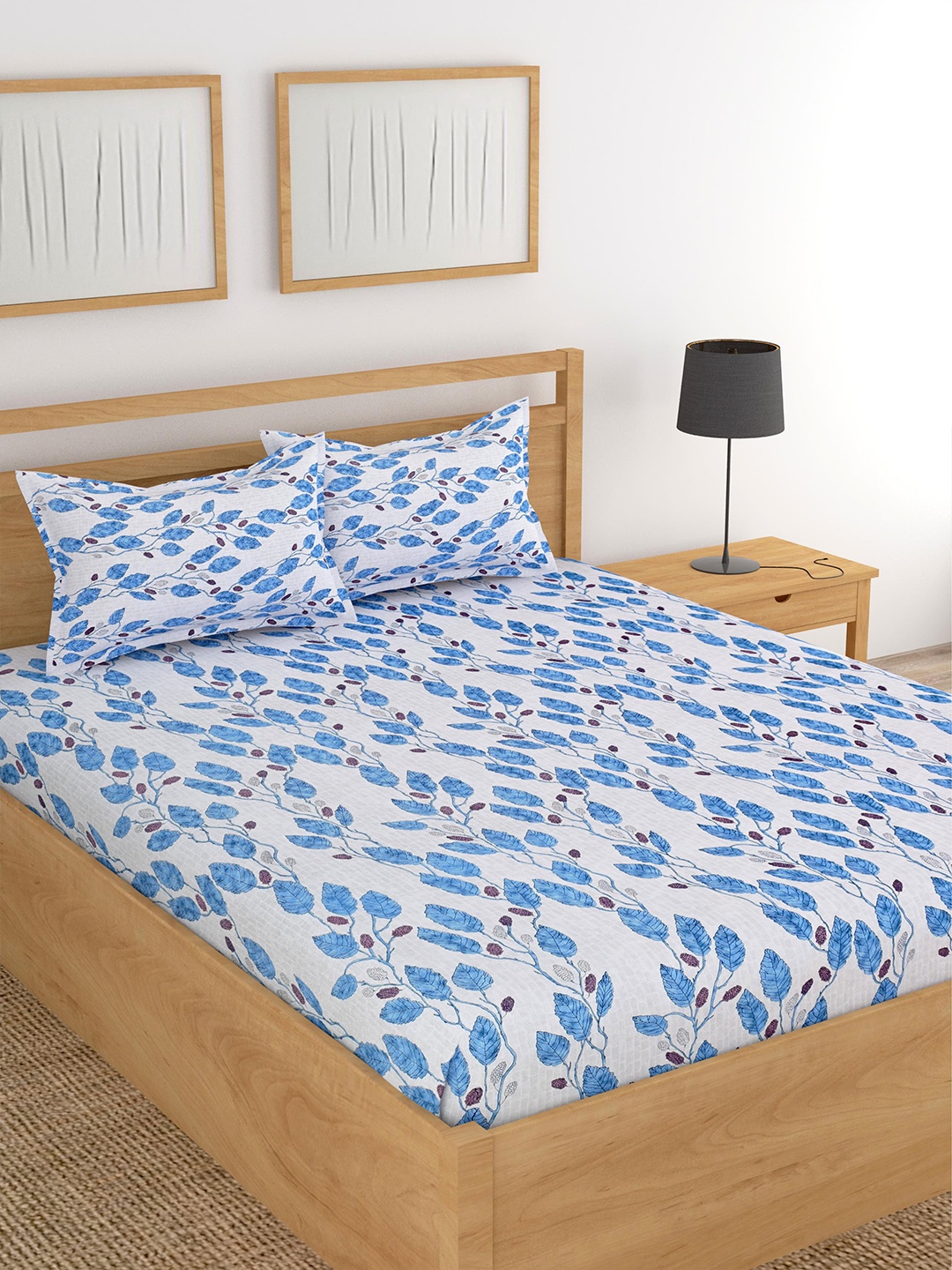 Lali Prints Blue & White Floral Printed Cotton 180 TC King Bedsheet with 2 Pillow Covers