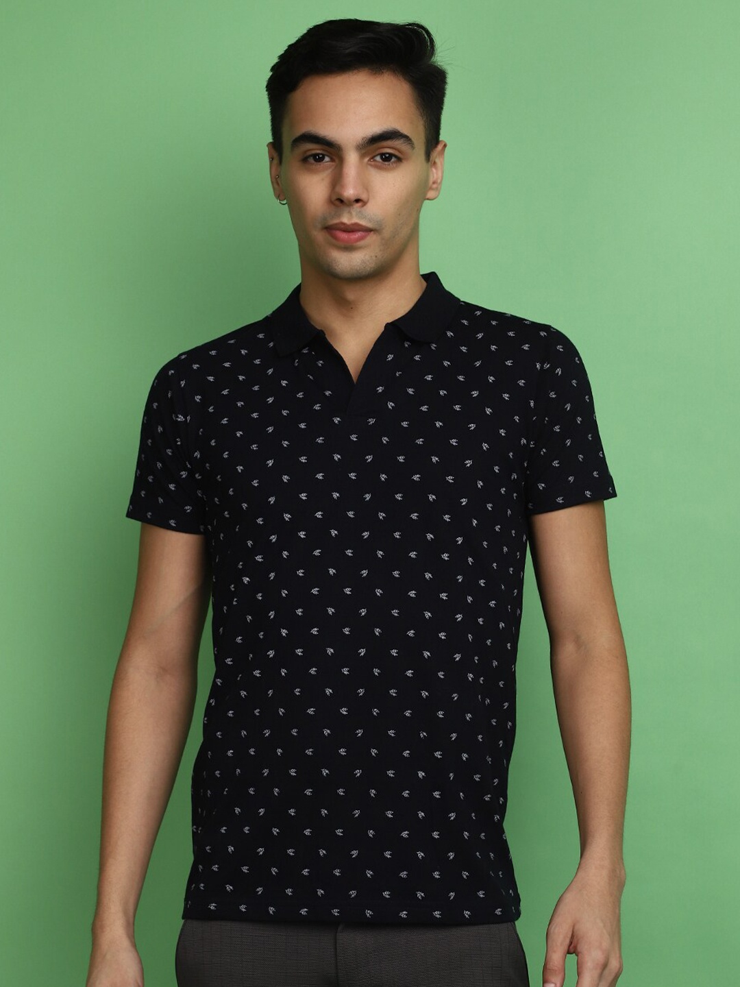 

V-Mart Floral Printed Polo Collar Cotton Slim Fit T-shirt, Navy blue