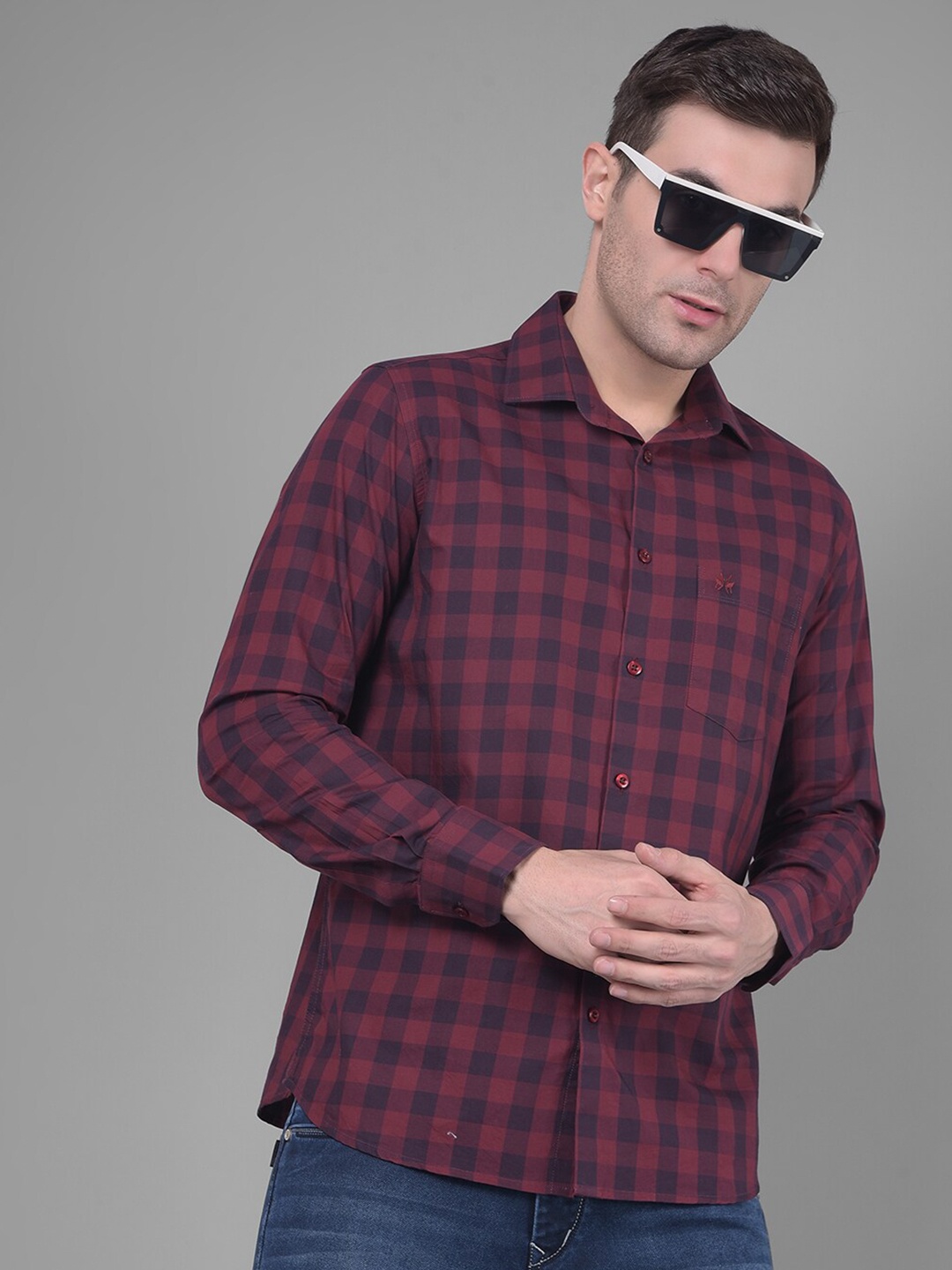 

Crimsoune Club Spread Collar Classic Slim Fit Checked Casual Cotton Shirt, Maroon