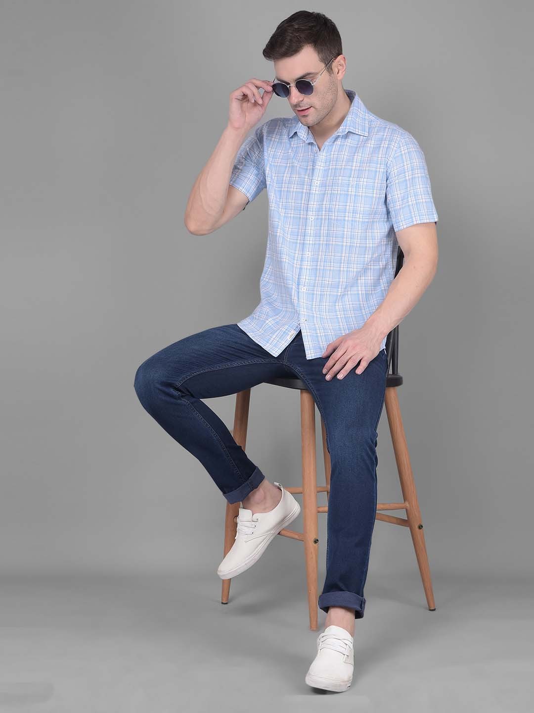 

Crimsoune Club Classic Slim Fit Checked Spread Collar Cotton Curved Casual Shirt, Blue