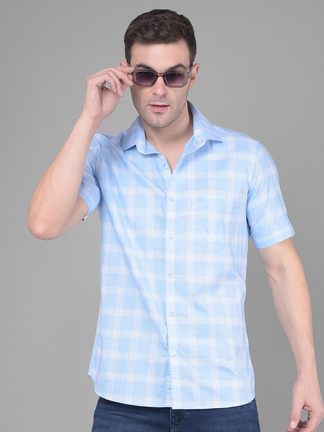 

Crimsoune Club Classic Slim Fit Gingham Checks Pure Cotton Casual Shirt, Blue