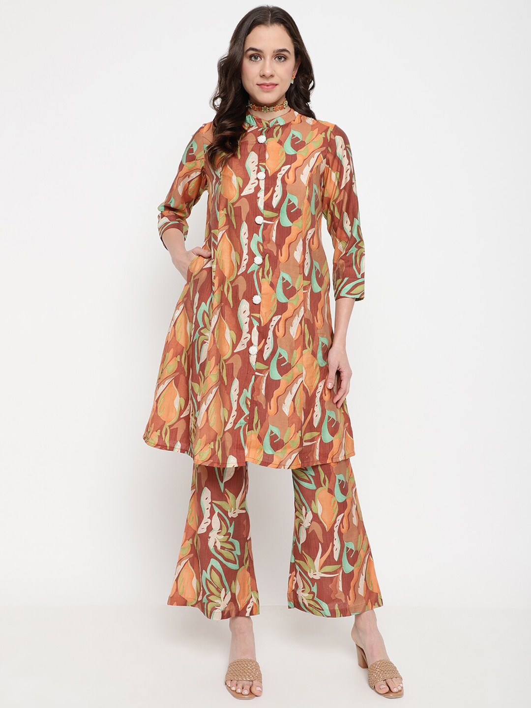 

Be Indi Floral Printed A-Line Rayon Kurta Set with Trouser, Brown