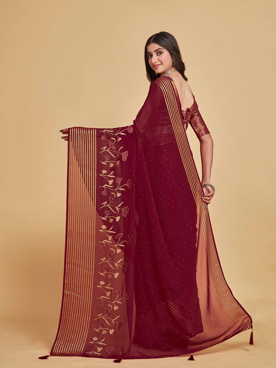 

Sangria Floral Embroidered Pure Georgette Saree with Blouse Piece, Red