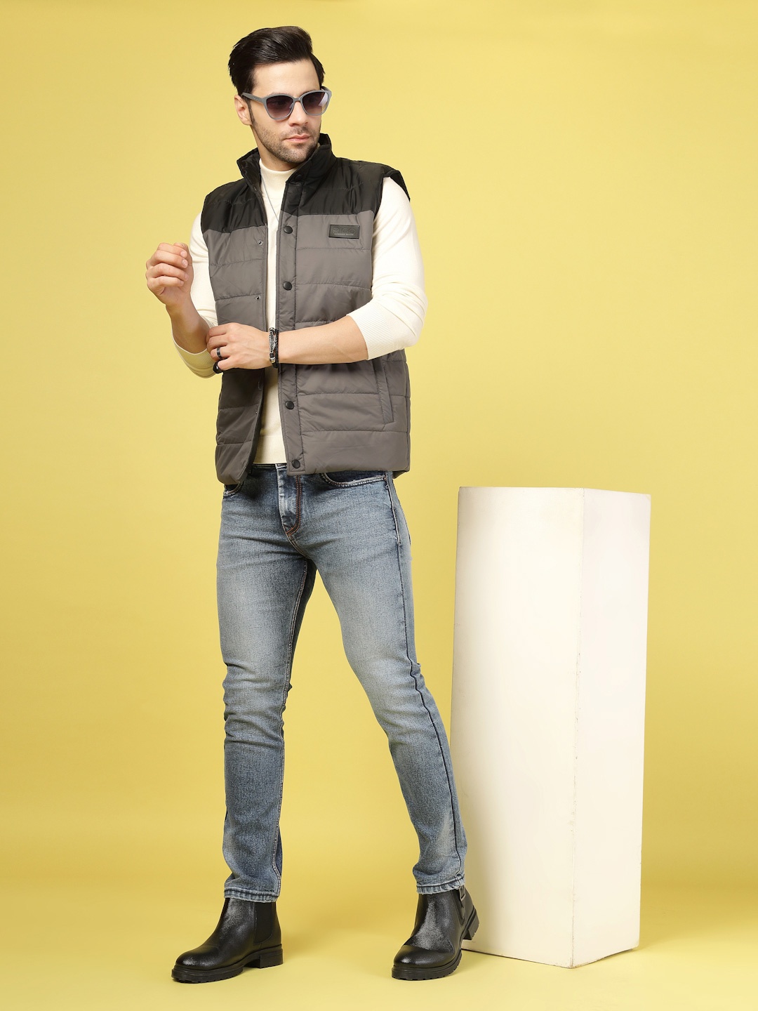 

Rigo Colourblocked Sleeveless Padded Jacket, Charcoal