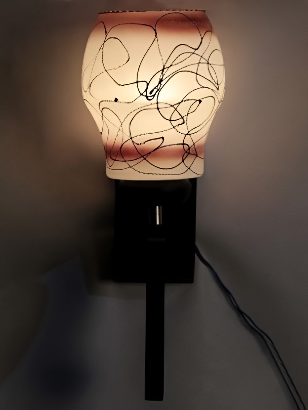 

Afast Black & White Abstract Shaped Textured Glass Wall Lamp