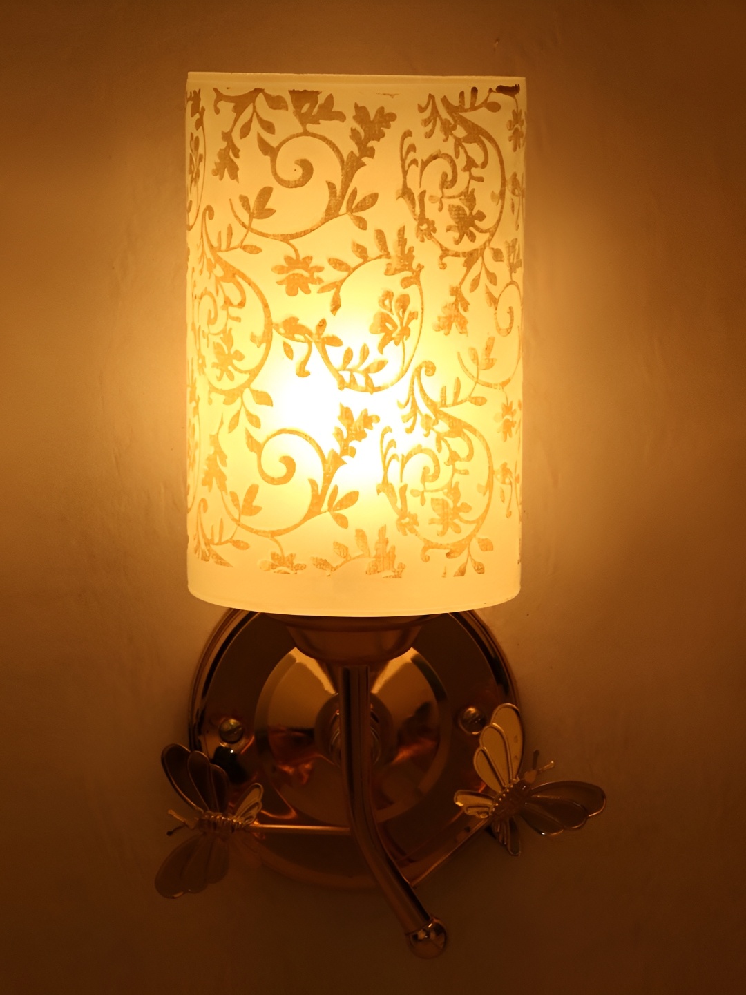 

Afast White gold Toned Glass Wall Lamp