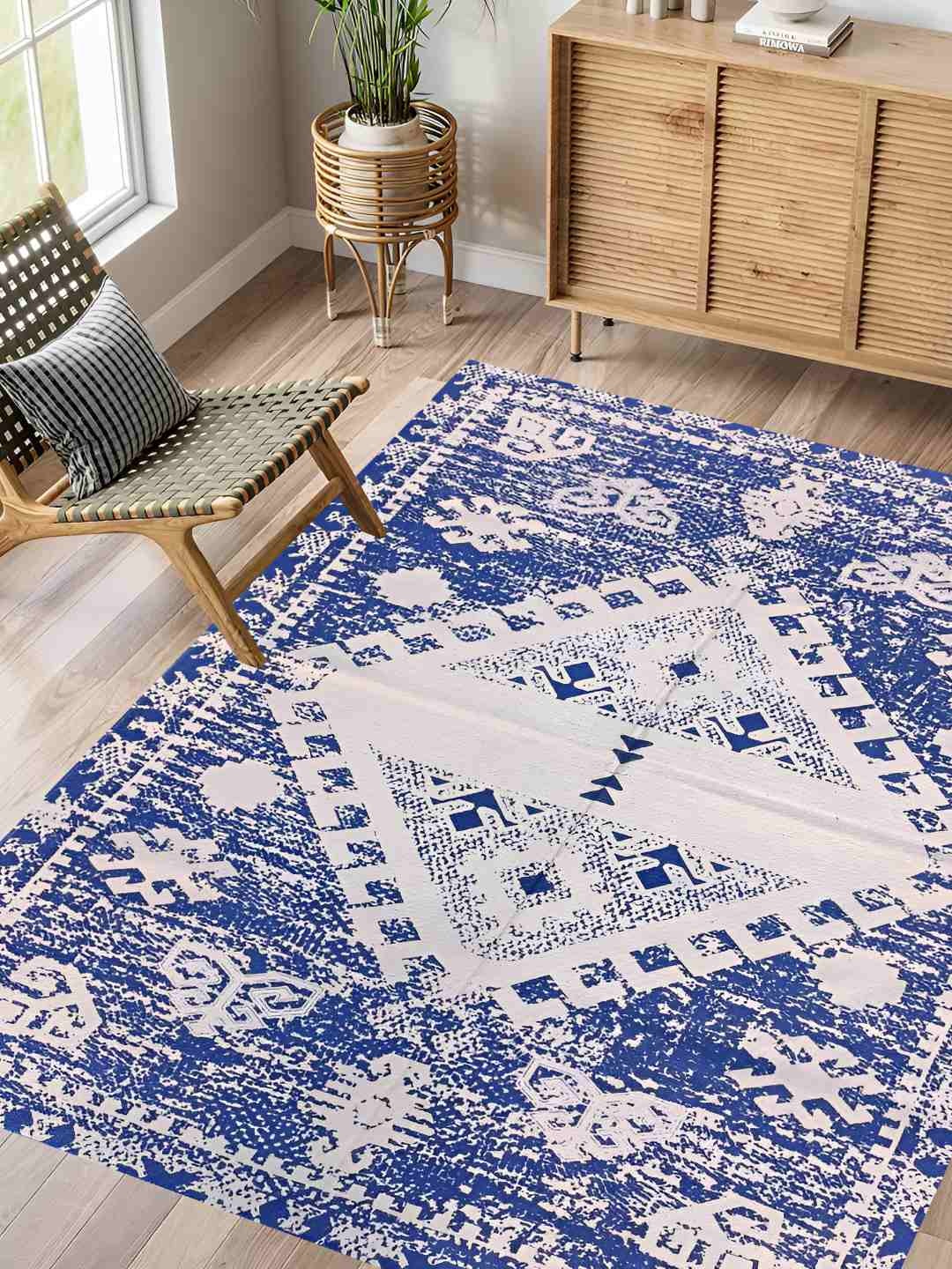 

Budhrajrugs Blue & White Geometric Cotton Rectangular Dhurrie