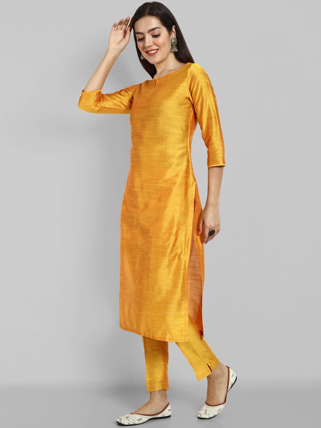 

Mera Rang Keyhole Neck Kurta With Trouser, Mustard