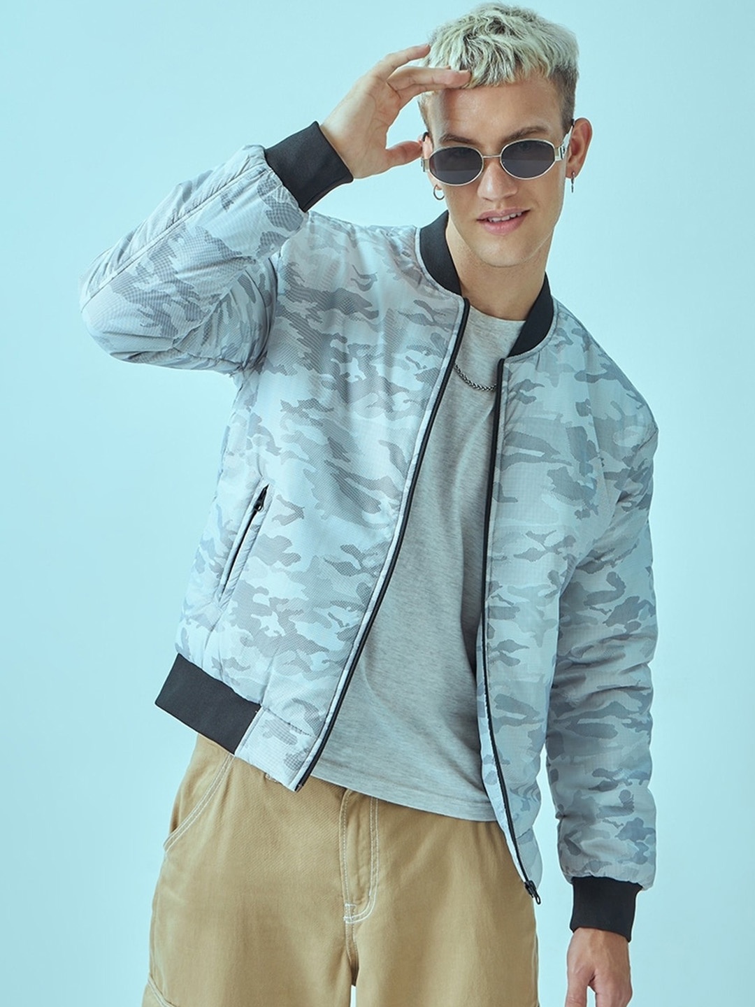 

Bewakoof Plus Camouflage Printed Stand Collar Oversized Bomber Jacket, Grey