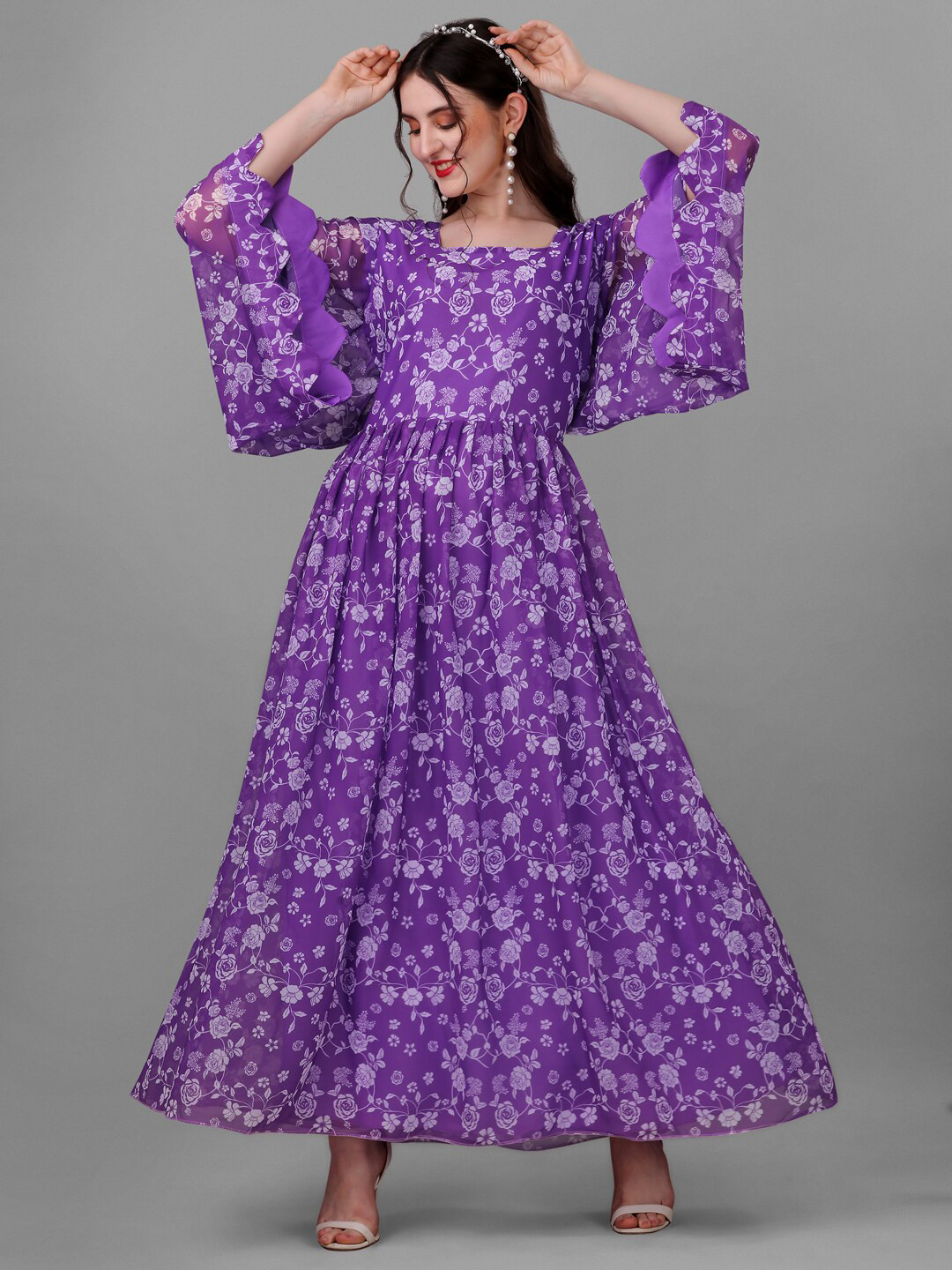 

Angroop Floral Printed Anarakali Ethnic Kurta, Purple