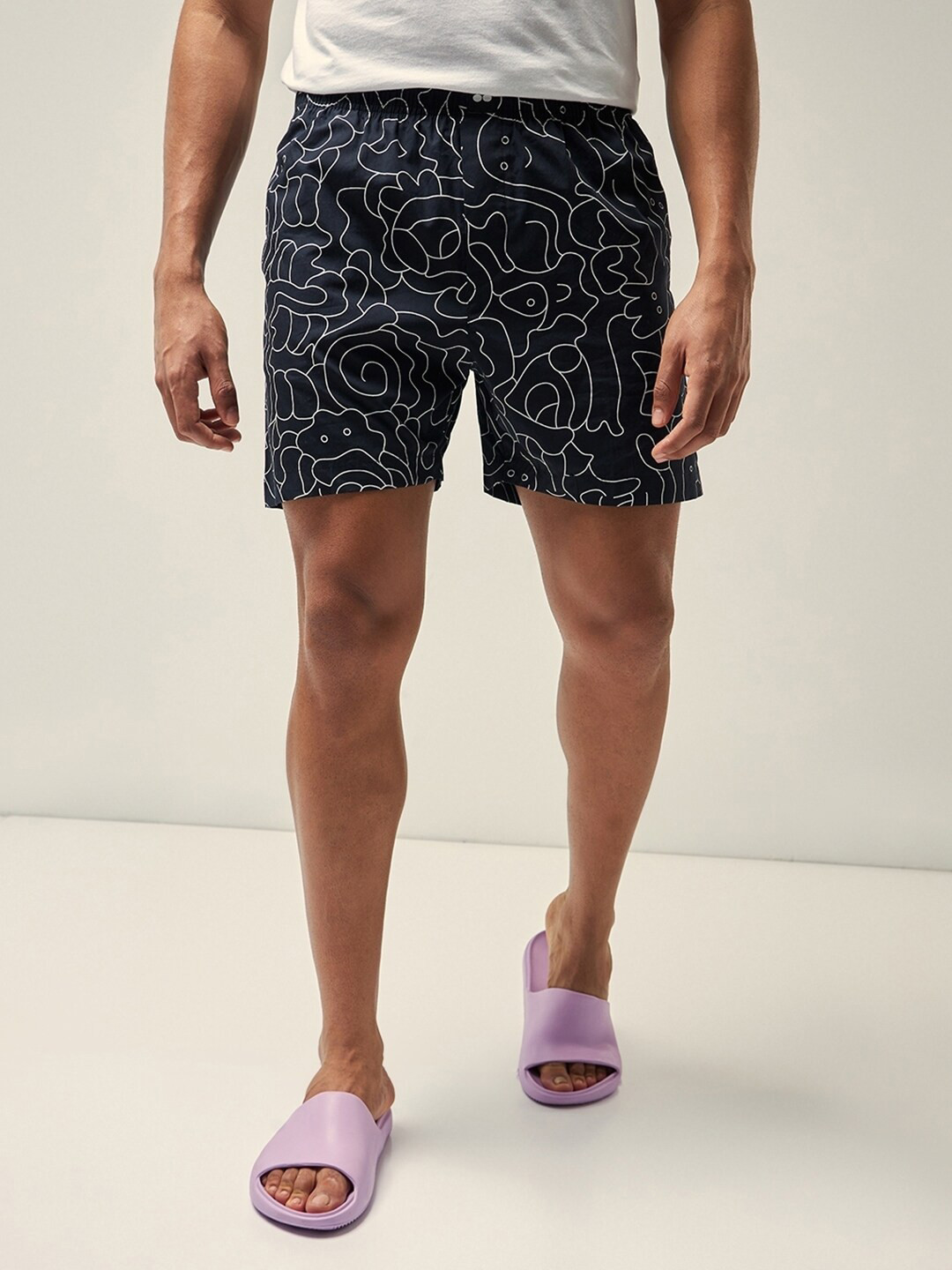 

Bewakoof Men Abstract Printed Cotton Lounge Shorts, Black