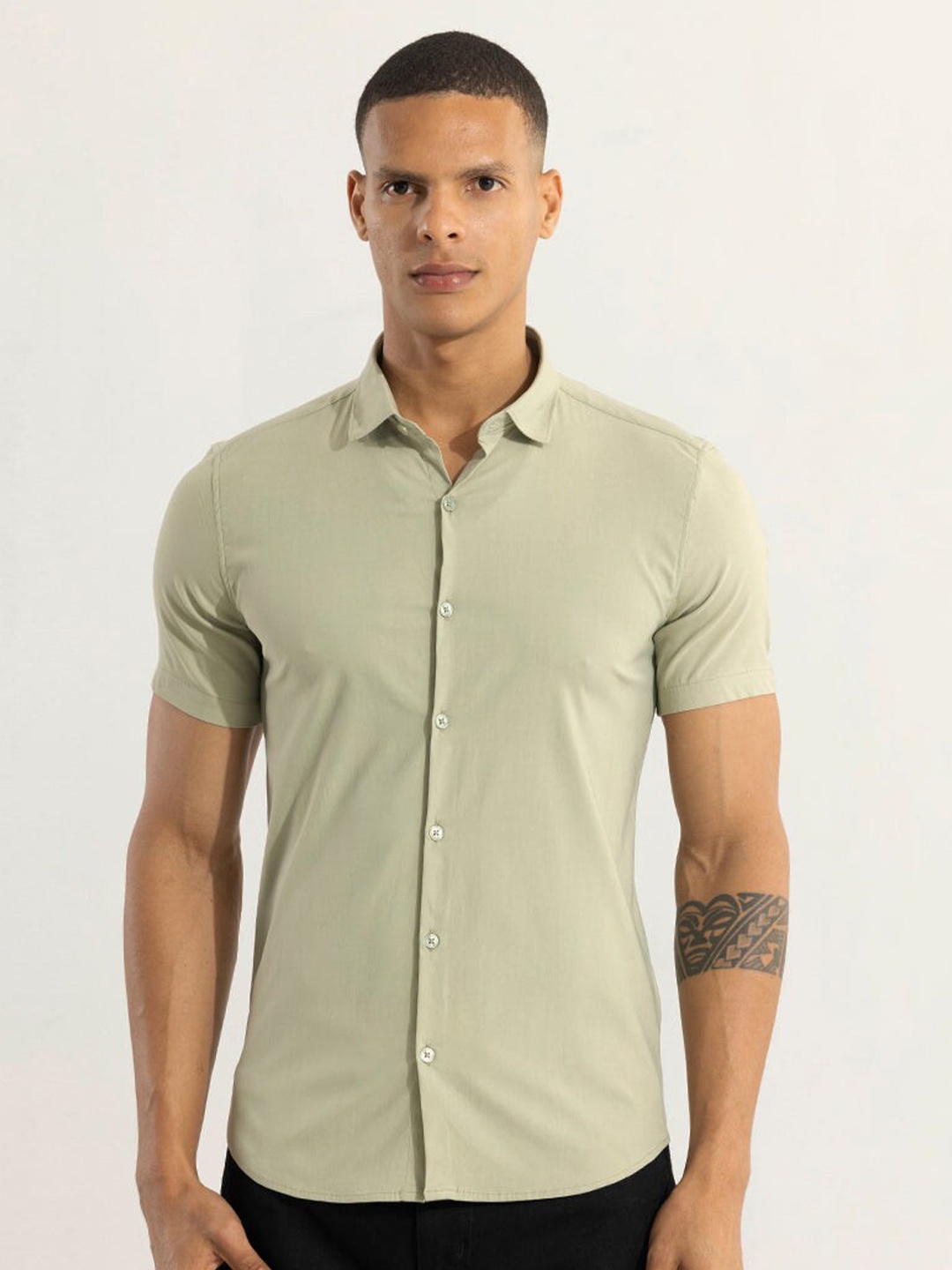 

Snitch Green Classic Fit Cotton Casual Shirt