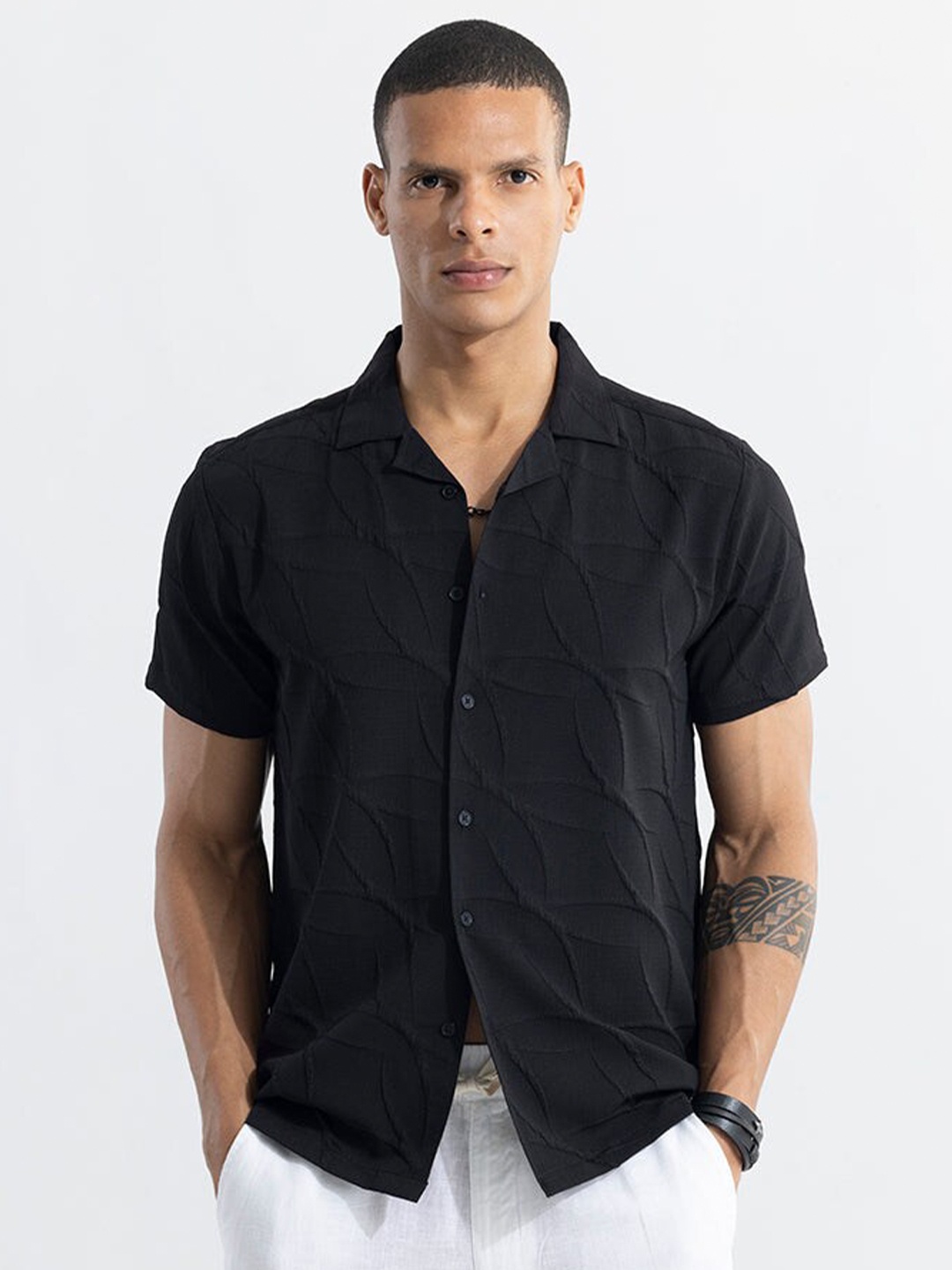 

Snitch Self Design Classic Casual Shirt, Black