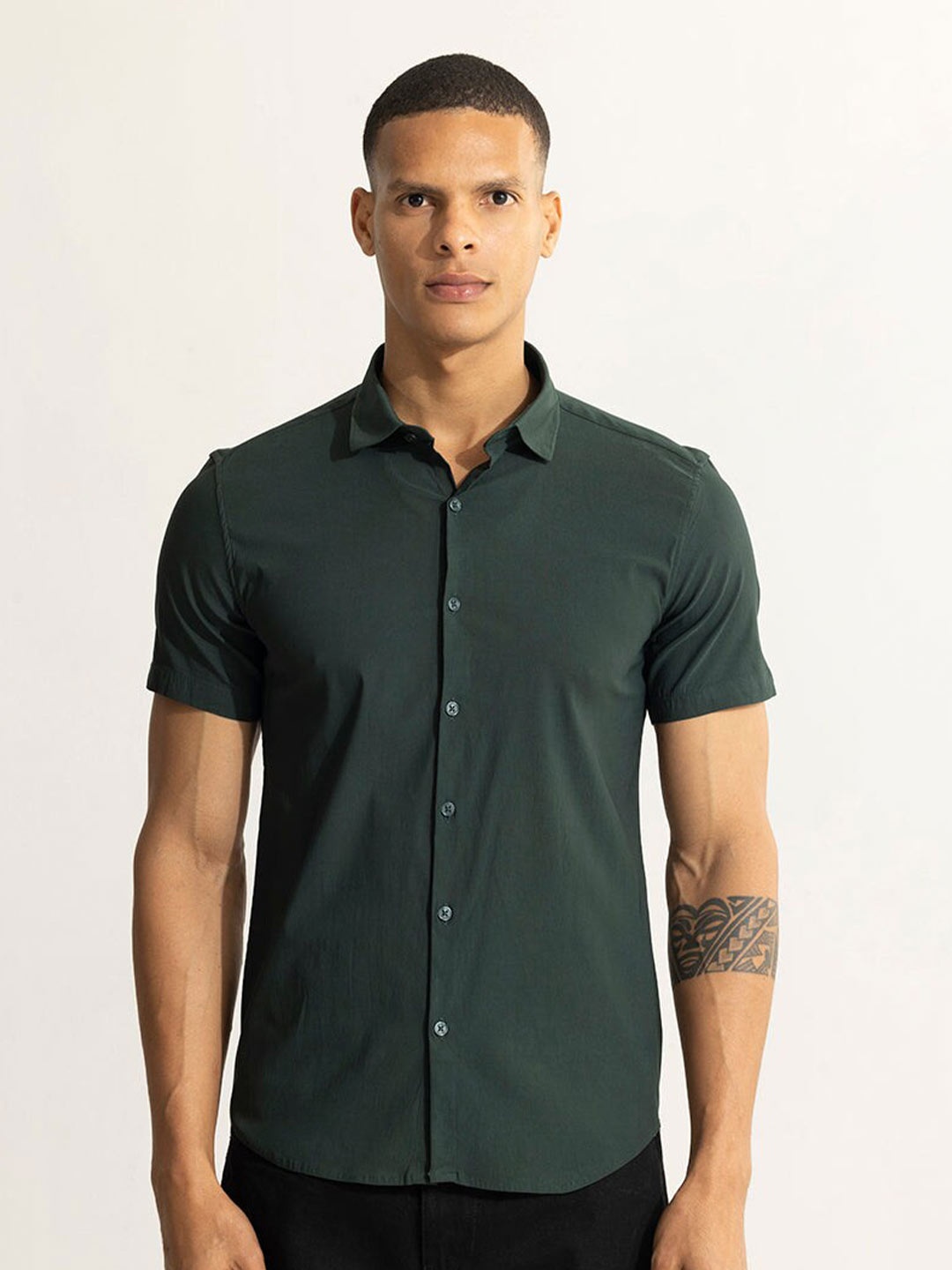 

Snitch Green Classic Fit Cotton Casual Shirt