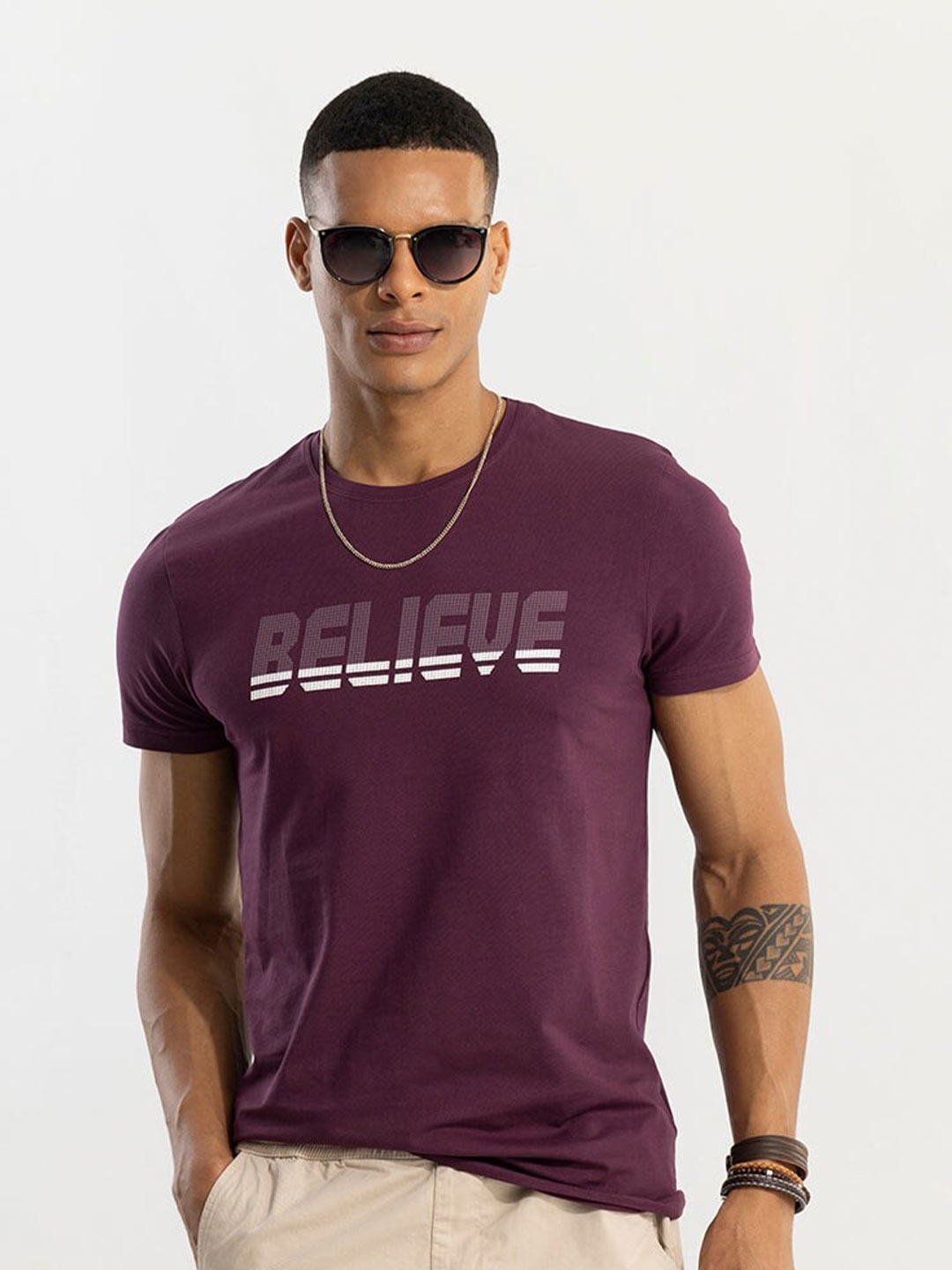 

Snitch Typography Printed Cotton T-shirt, Burgundy
