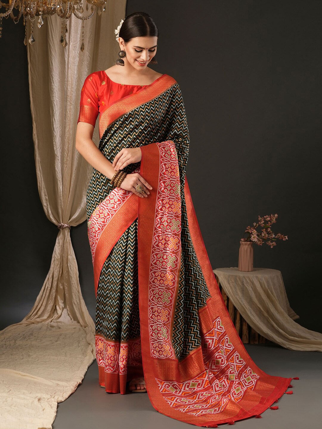 

Anouk Banarasi Saree, Black