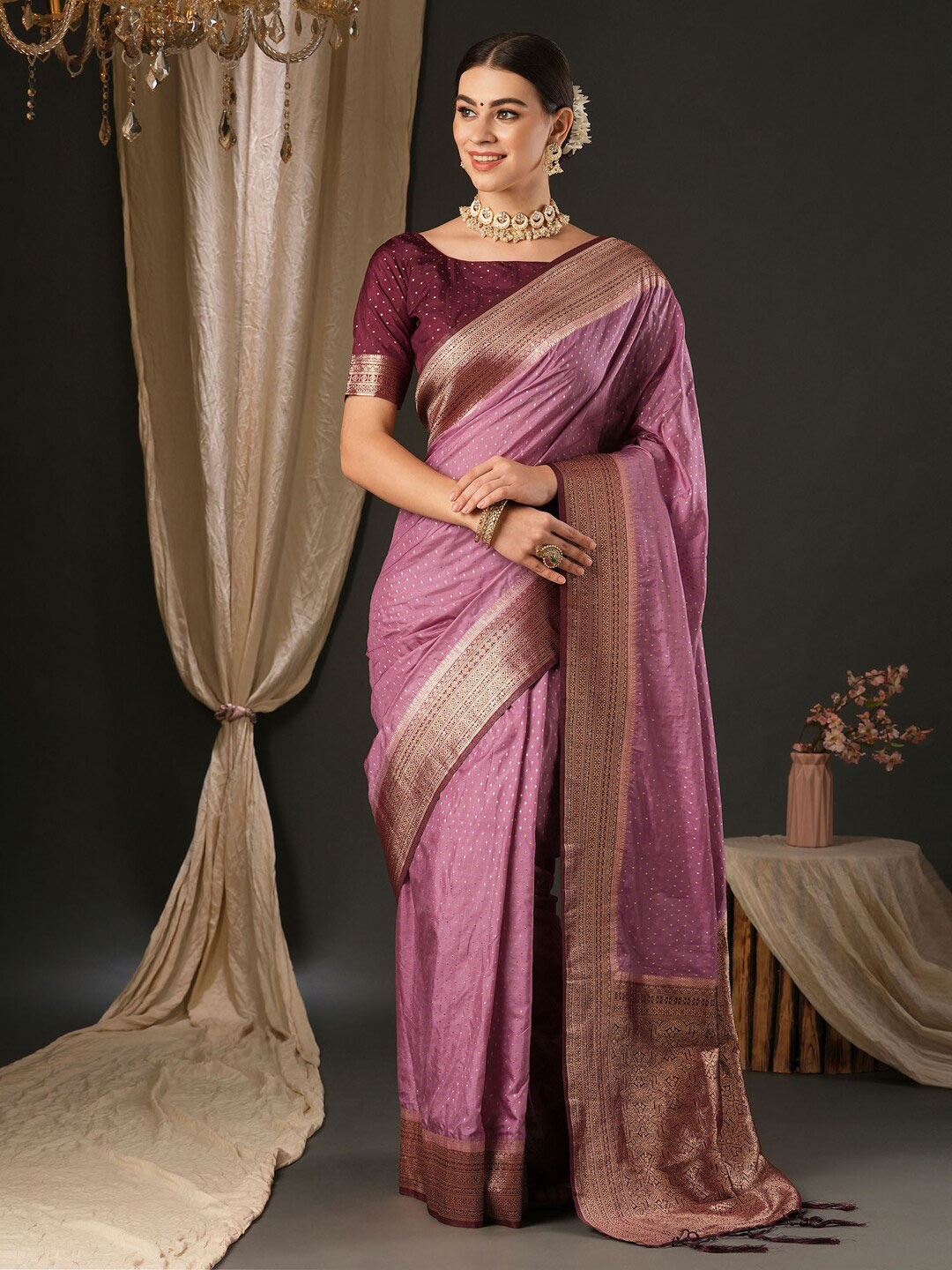 

Anouk Ethnic Motifs Woven Design Banarasi Saree, Mauve